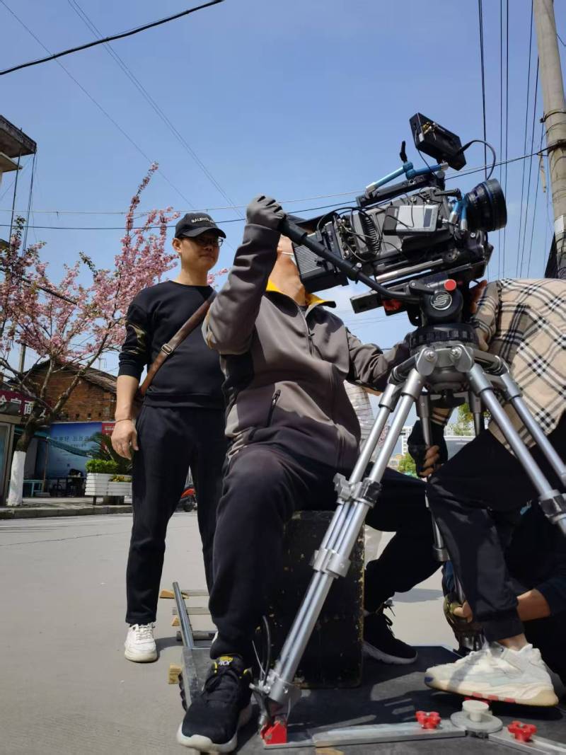 临潭县广告片拍摄：快消品牌爆款之选，网感内容适配社媒传播！